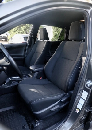 Toyota RAV4 cena 85900 przebieg: 220694, rok produkcji 2017 z Katowice małe 211